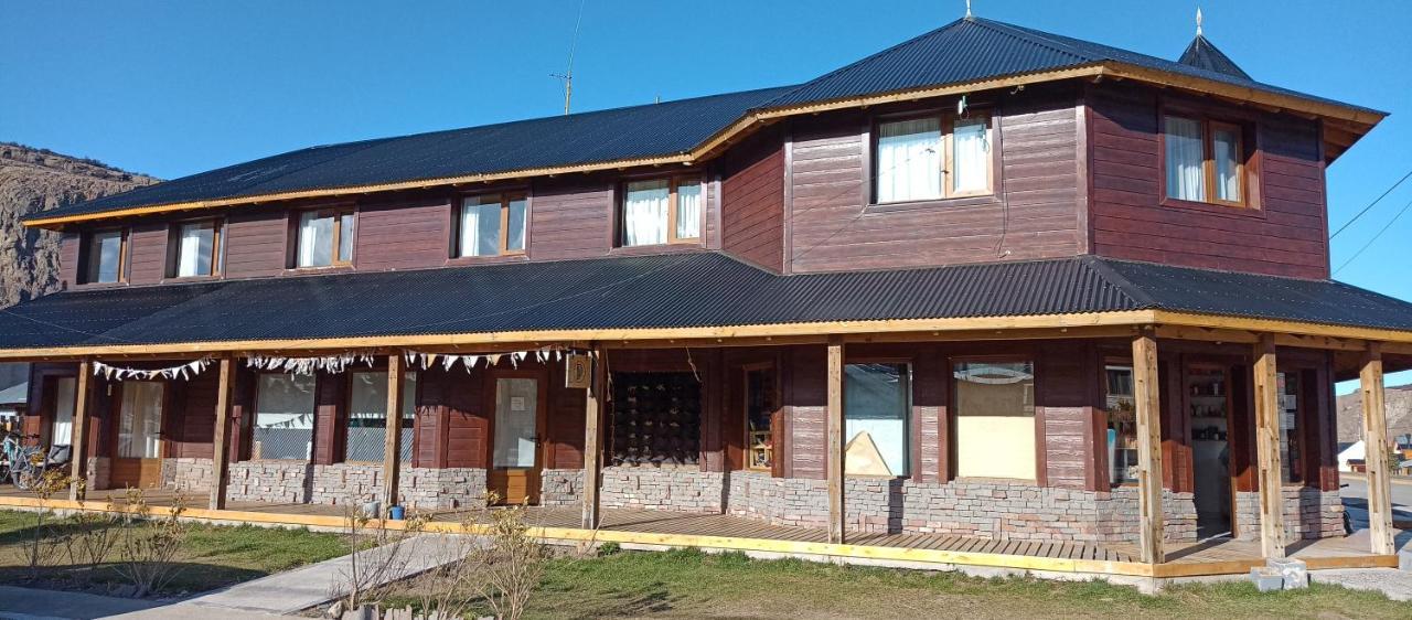 Aparts Complejo Ricanor El Chalten Exteriör bild